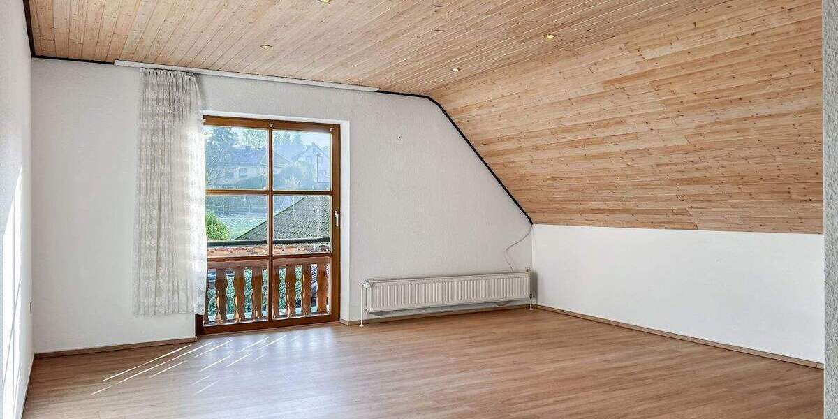 Einfamilienhaus Bad Münder Nienstedt - 8 Zimmer, 231 m&sup2;, 385.000&euro; | Angebot:25744144