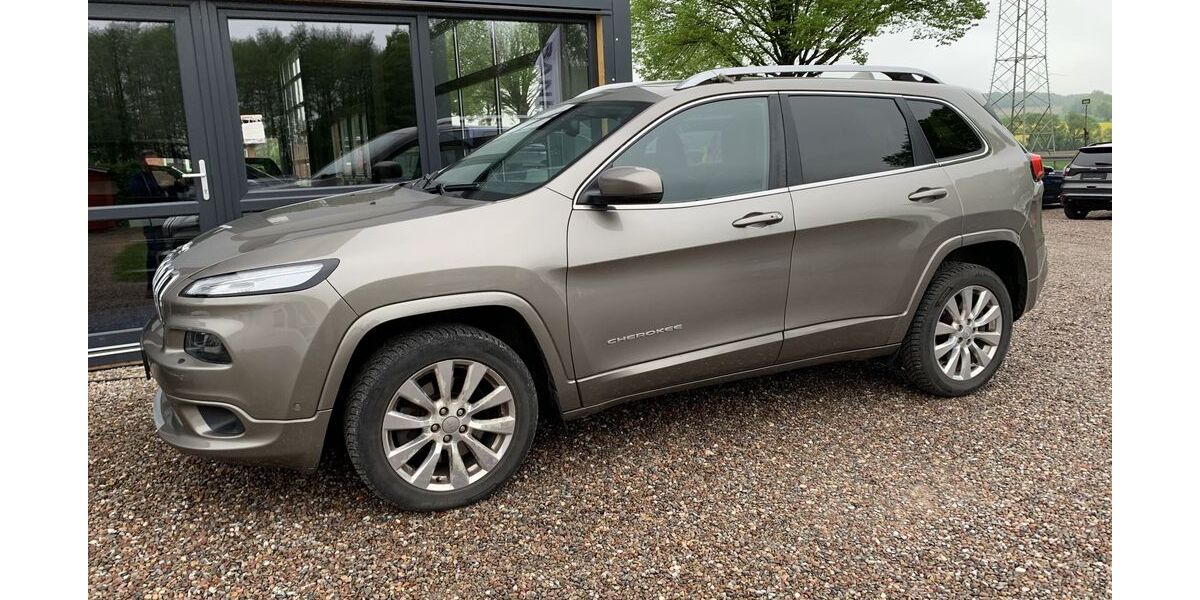 Jeep Cherokee 97.650 km 14.850 &euro; Bad Münder am Deister 31848