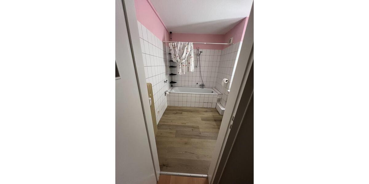 Etagenwohnung Hannover Vahrenwald-List - 1 Zimmer, 33 m&sup2;, 660&euro; | Angebot:25892734