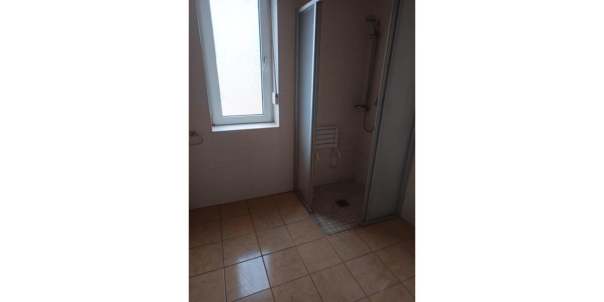 Doppelhaushälfte Sarstedt - 3 Zimmer, 100 m&sup2;, 87.000&euro; | Angebot:25920621