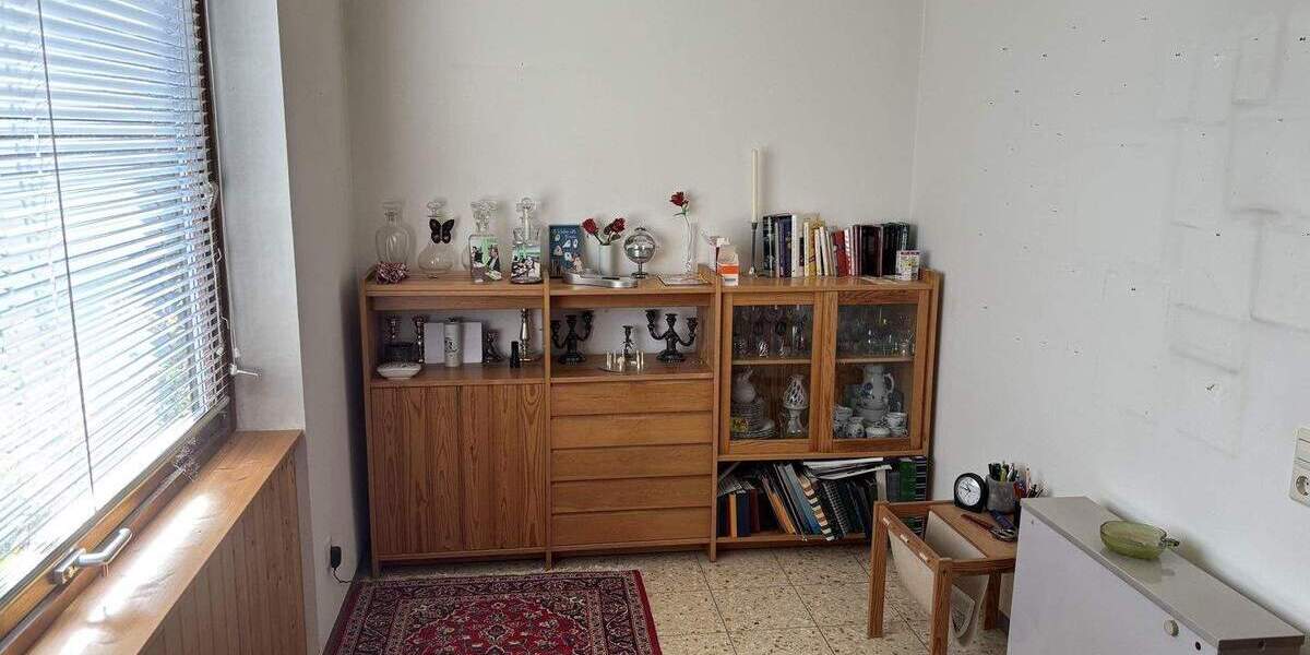 Einfamilienhaus Ronnenberg Weetzen - 7 Zimmer, 216 m&sup2;, 249.000&euro; | Angebot:25733409