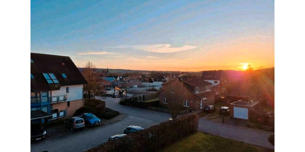 Dachgeschoßwohnung Lauenau - 4 Zimmer, 93 m&sup2;, 275.000&euro; | Angebot:25880930