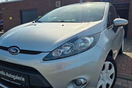 Ford Fiesta 74.000 km 4.990 &euro; Garbsen 30827