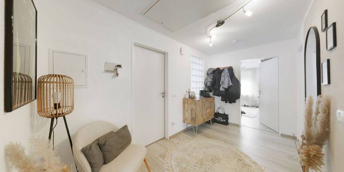 Mehrfamilienhaus, Wohnhaus Neustadt Poggenhagen - 9 Zimmer, 290 m&sup2;, 439.000&euro; | Angebot:26488283