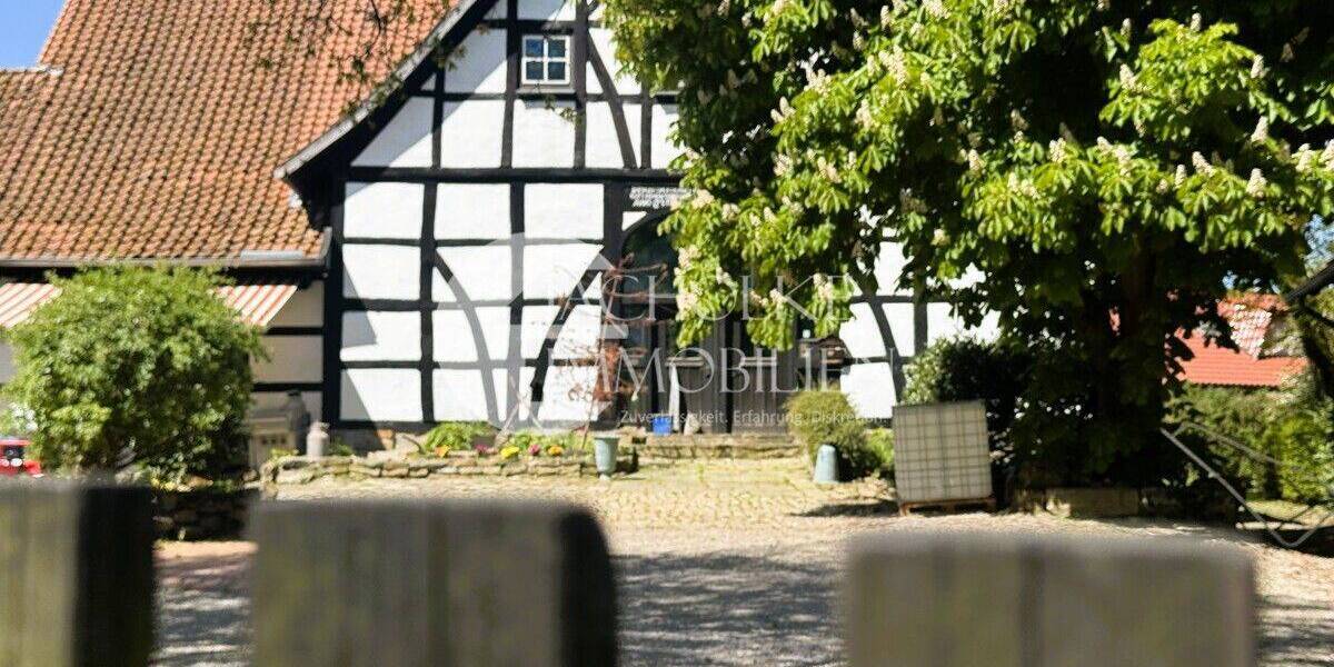 Mehrfamilienhaus, Wohnhaus Bad Münder am Deister / Nienstedt Nienstedt - 1 Zimmer, 720 m&sup2;, 745.000&euro; | Angebot:26902085