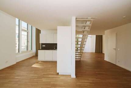 Wohnung Hannover Mitte - 2 Zimmer, 186 m&sup2;, 2.415&euro; | Angebot:24827642