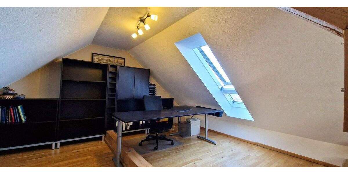 Etagenwohnung Hannover Anderten - 4 Zimmer, 120 m&sup2;, 299.000&euro; | Angebot:25735491