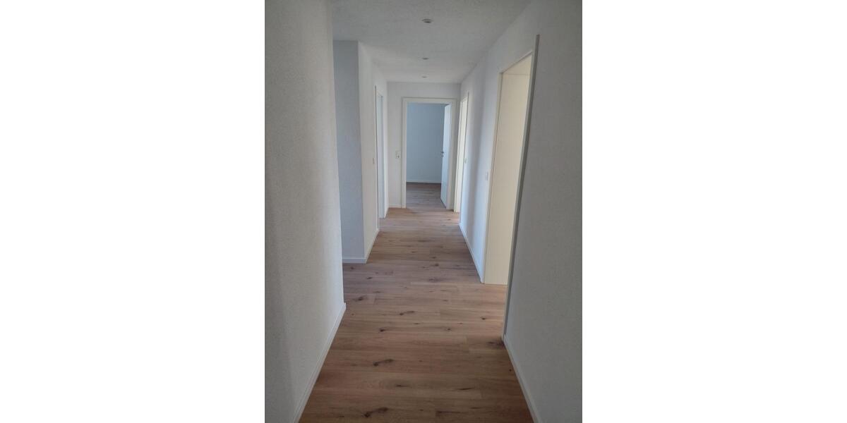 Etagenwohnung Burgdorf - 4 Zimmer, 86 m&sup2;, 243.000&euro; | Angebot:25757329