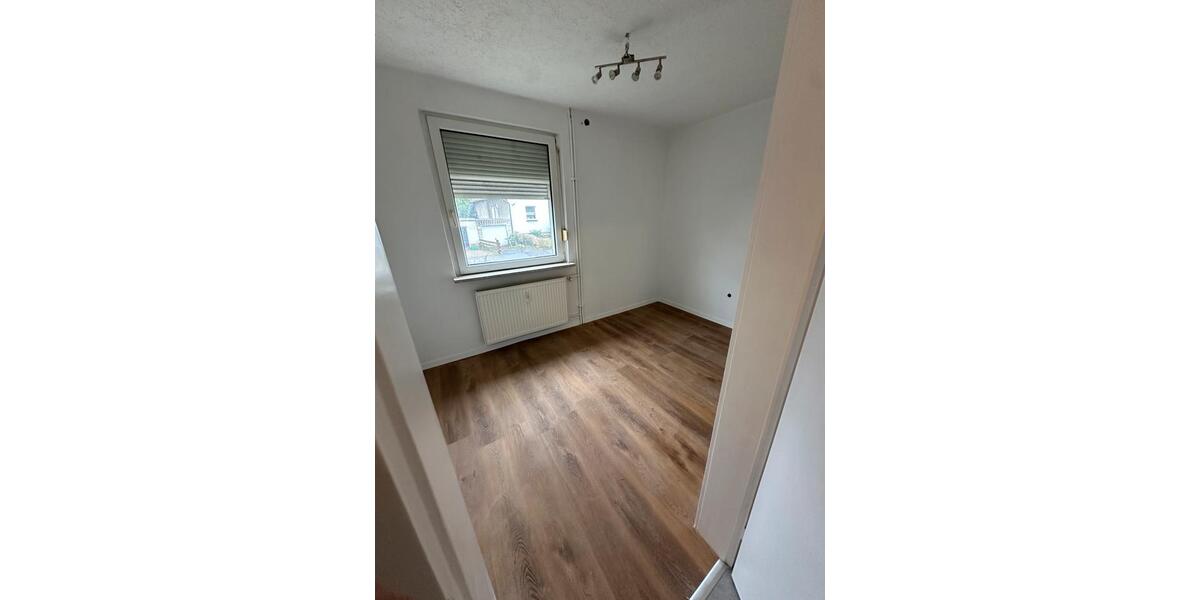 Mehrfamilienhaus, Wohnhaus Barsinghausen - 8 Zimmer, 170 m&sup2;, 1.700&euro; | Angebot:25637645