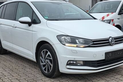 VW Touran 134.256 km 12.160 &euro; Garbsen 30827