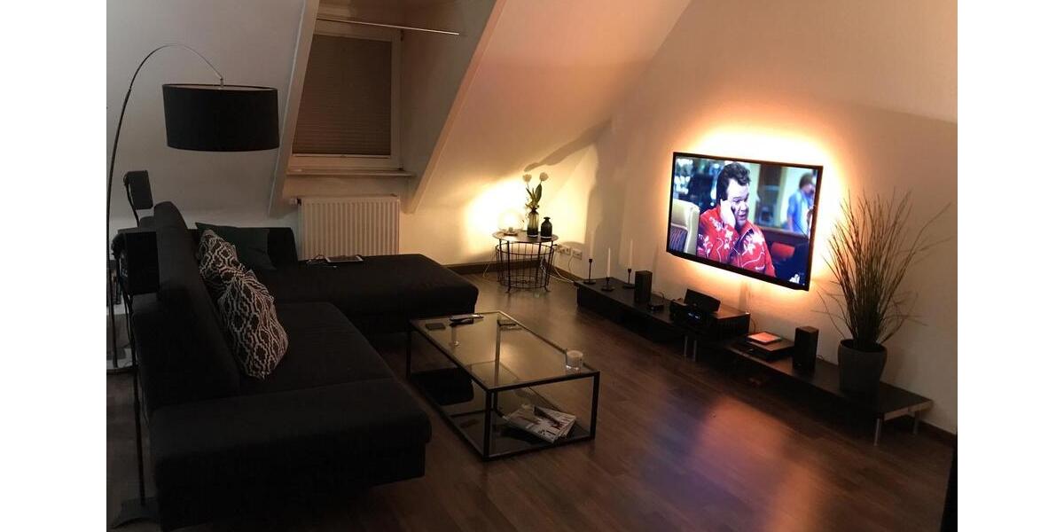 Dachgeschoßwohnung Hannover Vahrenwald-List - 2 Zimmer, 72 m&sup2;, 1.150&euro; | Angebot:25168139