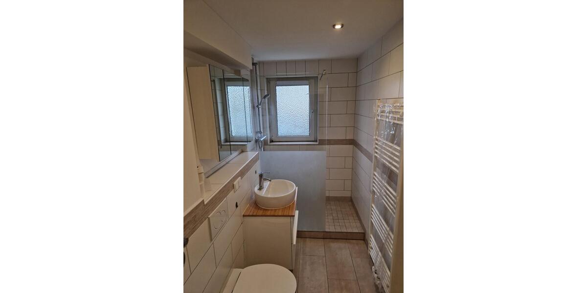 Hochparterre Langenhagen Brink - 3 Zimmer, 73 m&sup2;, 1.100&euro; | Angebot:25719871