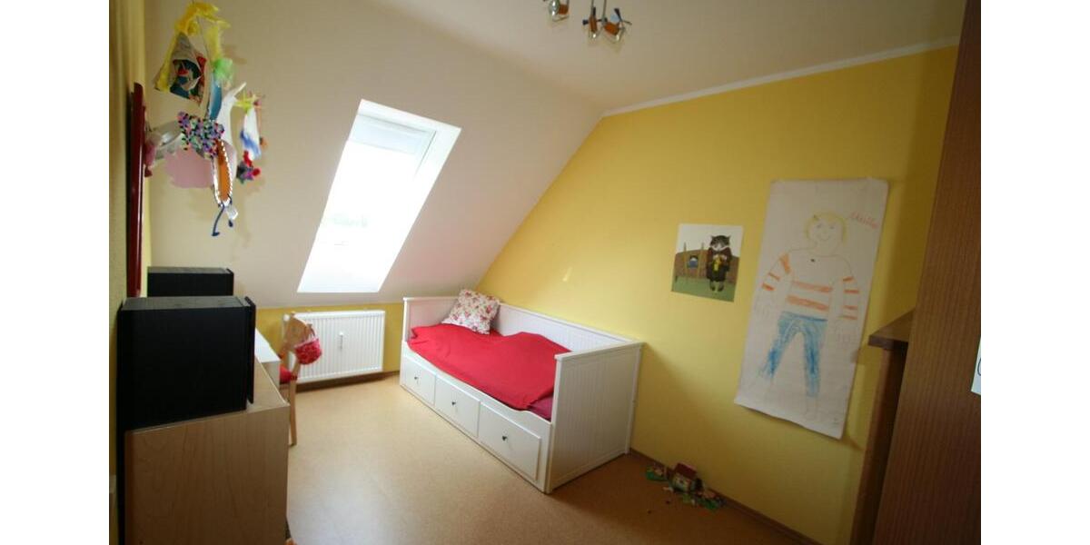 Einfamilienhaus Burgdorf - 6 Zimmer, 150 m&sup2;, 1.648&euro; | Angebot:23149531