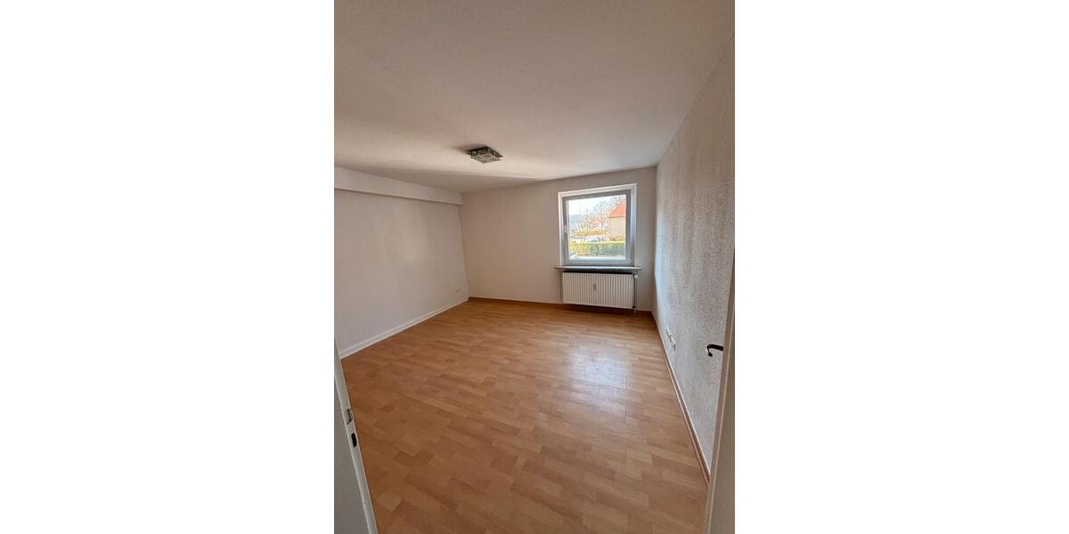 Etagenwohnung Gehrden - 3 Zimmer, 70 m&sup2;, 1.100&euro; | Angebot:26073936