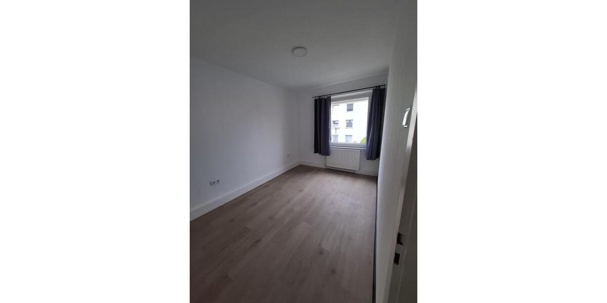 Etagenwohnung Seelze - 1 Zimmer, 11 m&sup2;, 300&euro; | Angebot:26345897