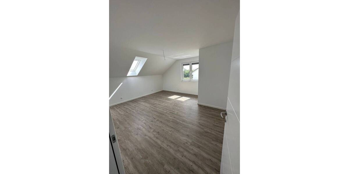 Etagenwohnung Langenhagen Schulenburg - 2 Zimmer, 115 m&sup2;, 1.350&euro; | Angebot:25770457