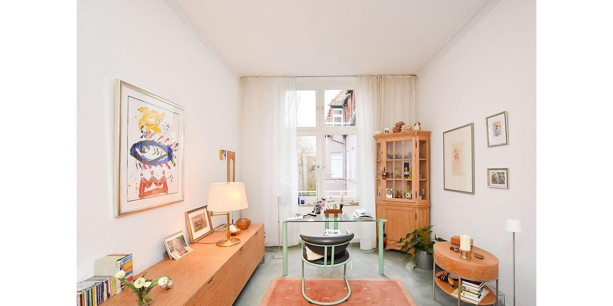 Etagenwohnung Hannover Vahrenwald-List - 4 Zimmer, 200 m&sup2;, 2.400&euro; | Angebot:24933539