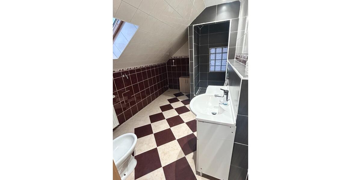 Einfamilienhaus Stadthagen - 7 Zimmer, 190 m&sup2;, 295.000&euro; | Angebot:24537141