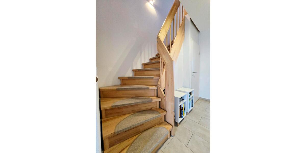 Reihenhaus Hannover Linden-Limmer - 5.5 Zimmer, 151 m&sup2;, 640.000&euro; | Angebot:25824279