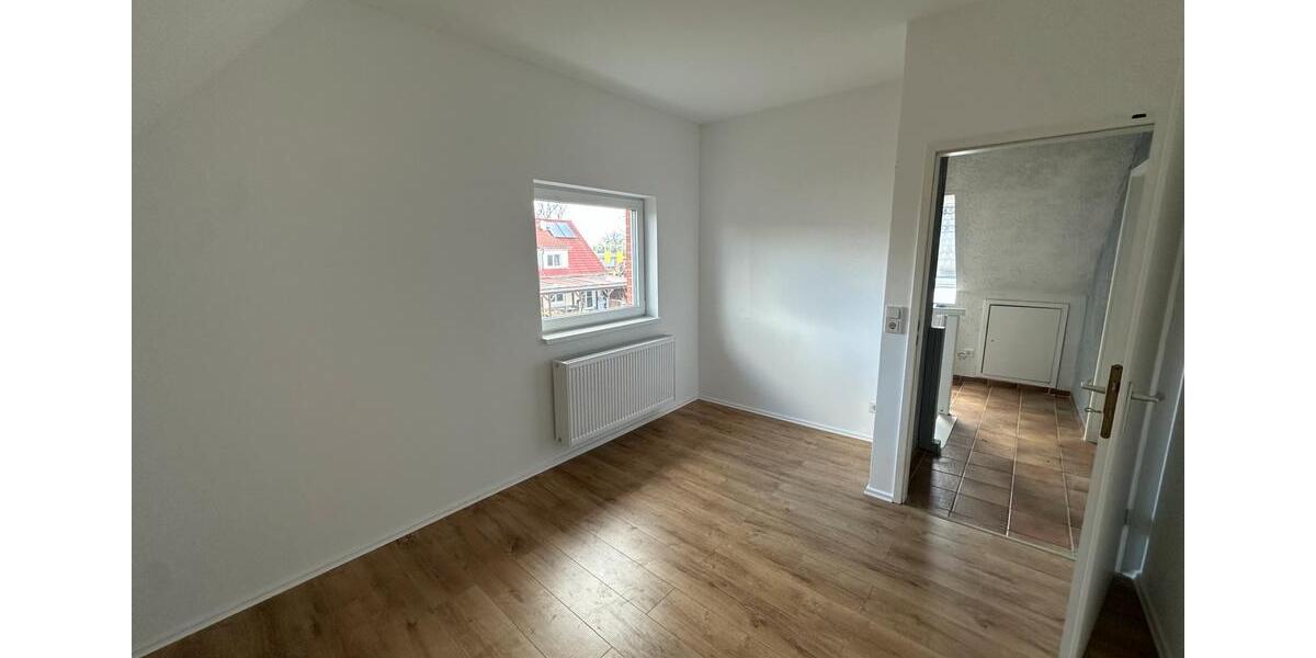 Dachgeschoßwohnung Garbsen Ortschaft Horst - 3 Zimmer, 66 m&sup2;, 875&euro; | Angebot:25972257