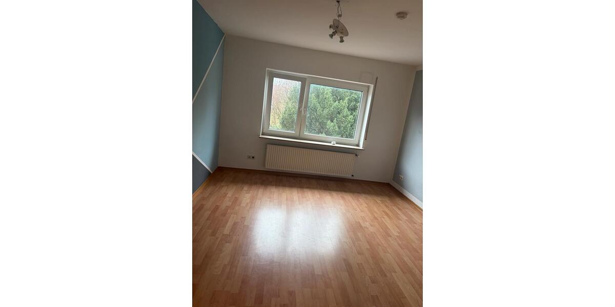 Etagenwohnung Wunstorf - 4.5 Zimmer, 127 m&sup2;, 920&euro; | Angebot:25626901