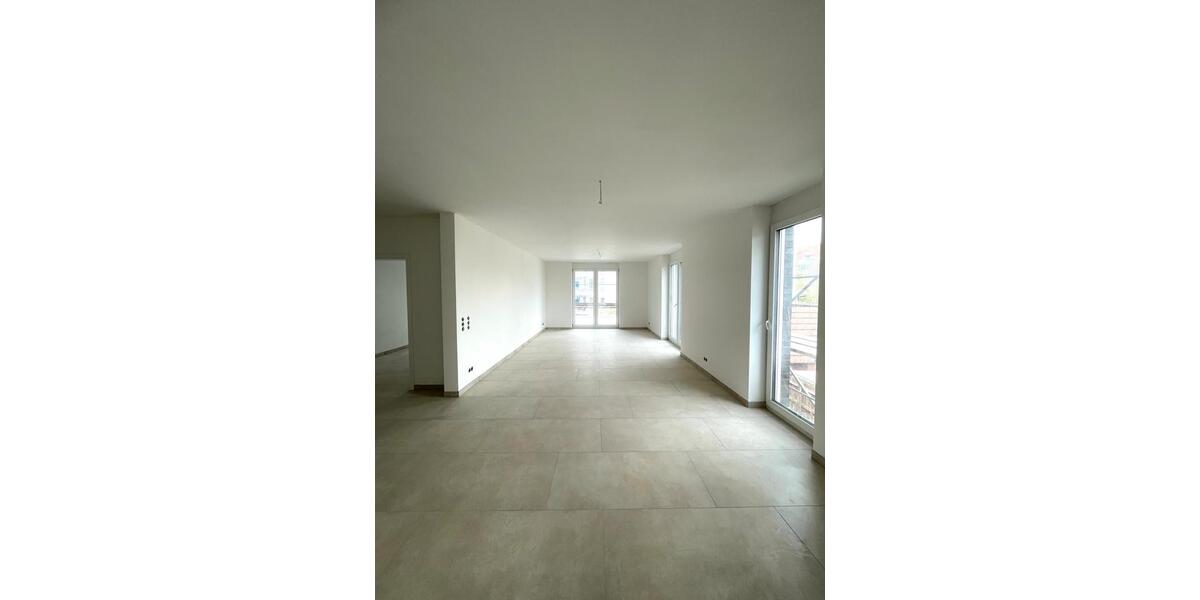 Etagenwohnung Laatzen - 3 Zimmer, 120 m&sup2;, 1.560&euro; | Angebot:25645484