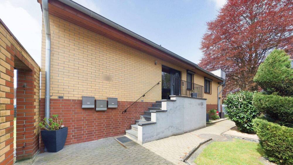 Mehrfamilienhaus, Wohnhaus Neustadt Poggenhagen - 9 Zimmer, 290 m&sup2;, 439.000&euro; | Angebot:26435877