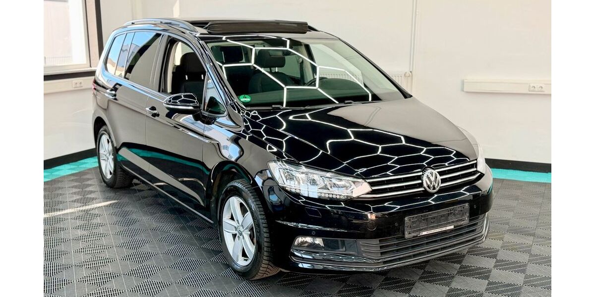 VW Touran 216.239 km 14.900 &euro; Garbsen 30827