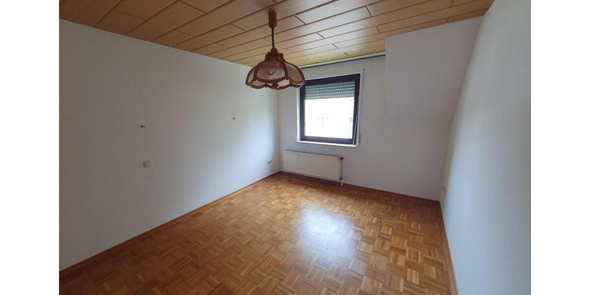 Etagenwohnung Seelze - 3.5 Zimmer, 91 m&sup2;, 250.000&euro; | Angebot:25887423