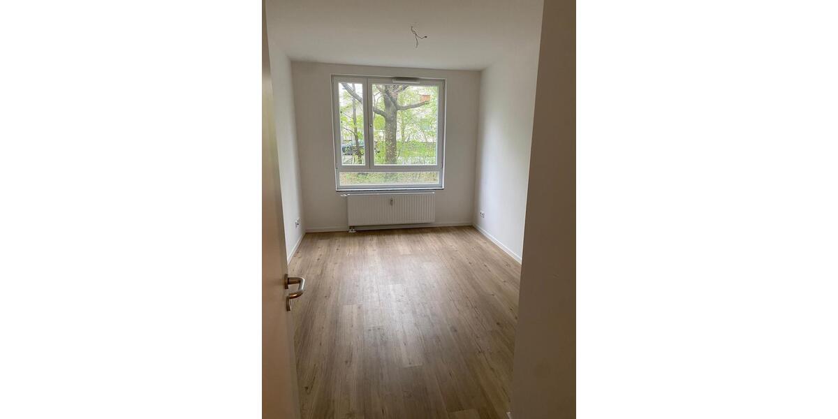 Erdgeschoßwohnung Hannover Herrenhausen-Stöcken - 3 Zimmer, 75 m&sup2;, 1.180&euro; | Angebot:25964875