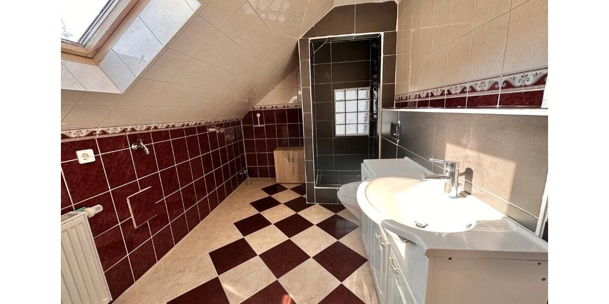 Einfamilienhaus Stadthagen - 7 Zimmer, 190 m&sup2;, 279.000&euro; | Angebot:26543315