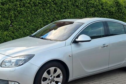 Opel Insignia 148.000 km 4.400 &euro; Seelze 30926