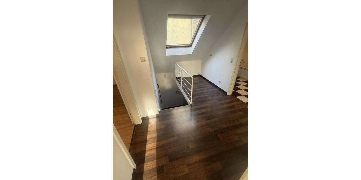 Einfamilienhaus Hannover Buchholz-Kleefeld - 4 Zimmer, 180 m&sup2;, 1.800&euro; | Angebot:25317180