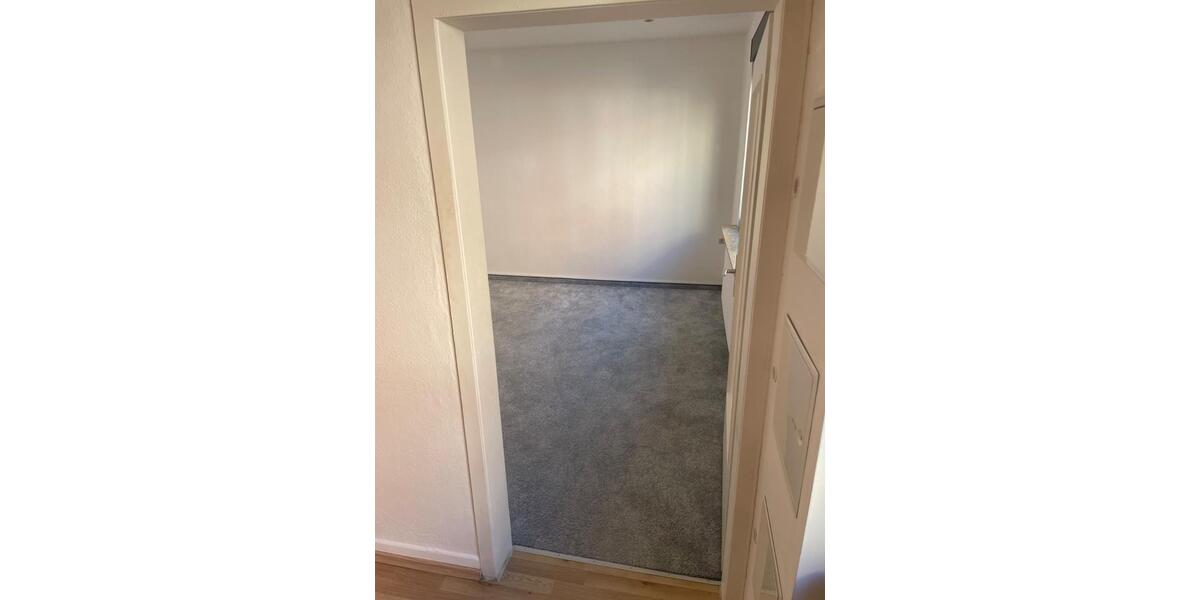 Erdgeschoßwohnung Hannover Herrenhausen-Stöcken - 3 Zimmer, 100 m&sup2;, 1.200&euro; | Angebot:26421306