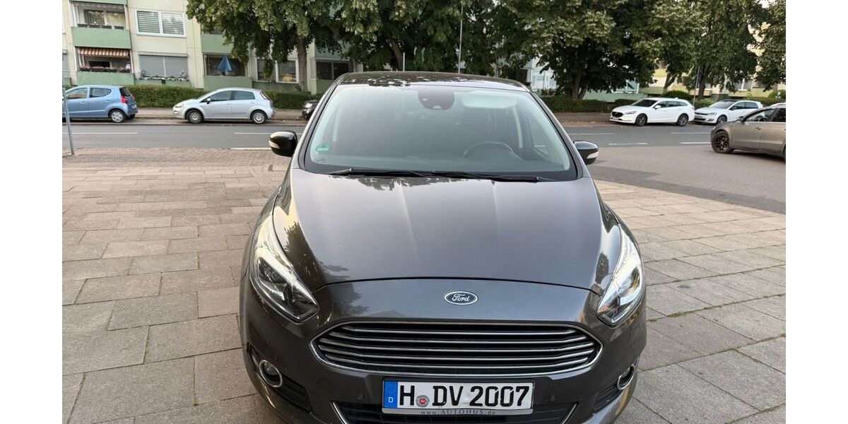 Ford S-Max 209.000 km 12.500 &euro; Laatzen 30880