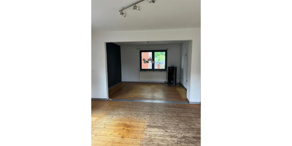 Einfamilienhaus Langenhagen Engelbostel - 7 Zimmer, 120 m&sup2;, 435.000&euro; | Angebot:27137891