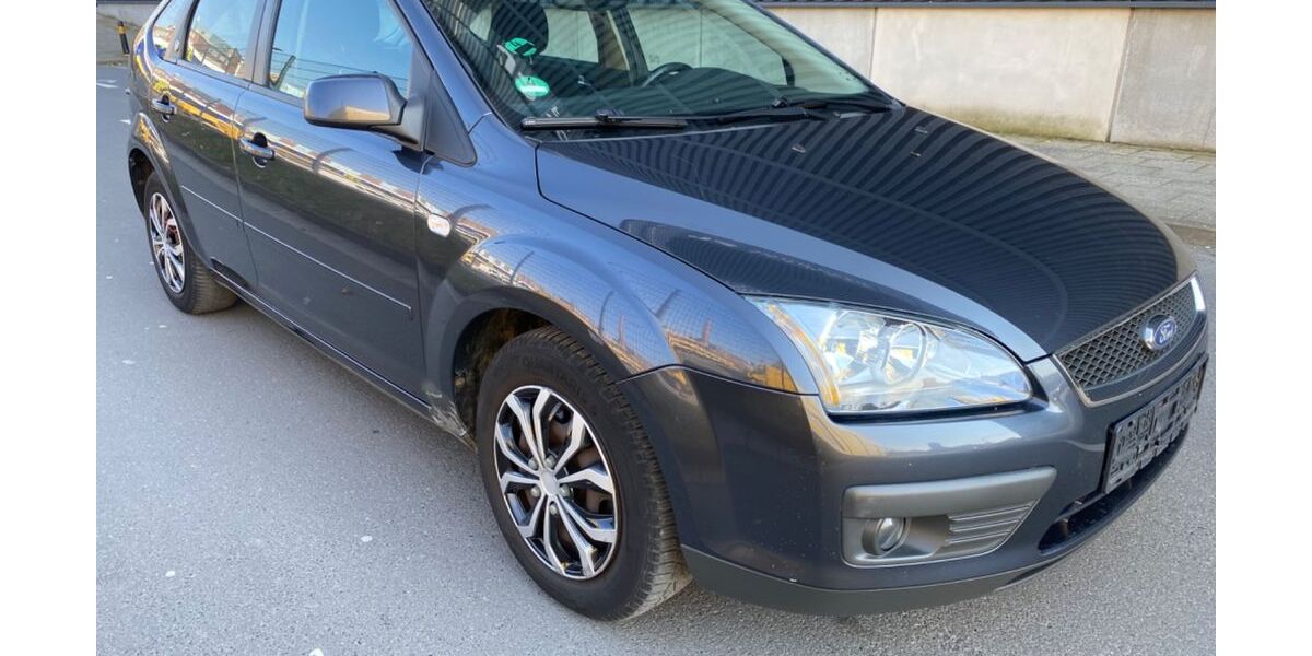 Ford Focus 165.000 km 1.990 &euro; Laatzen 30880