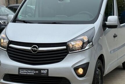 Opel Vivaro 156.000 km 12.990 &euro; Hannover 30449