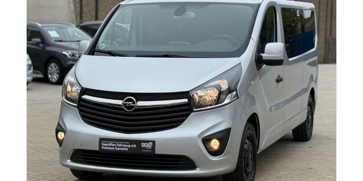 Opel Vivaro 156.000 km 12.990 &euro; Hannover 30449