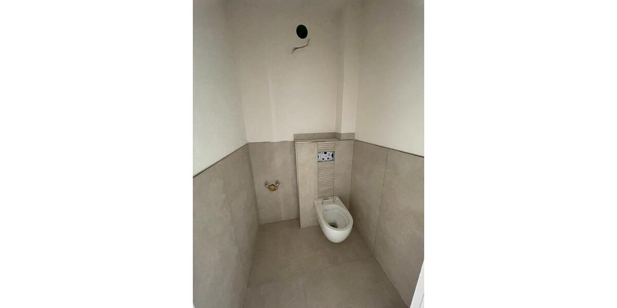 Etagenwohnung Laatzen - 3 Zimmer, 120 m&sup2;, 1.560&euro; | Angebot:25645484