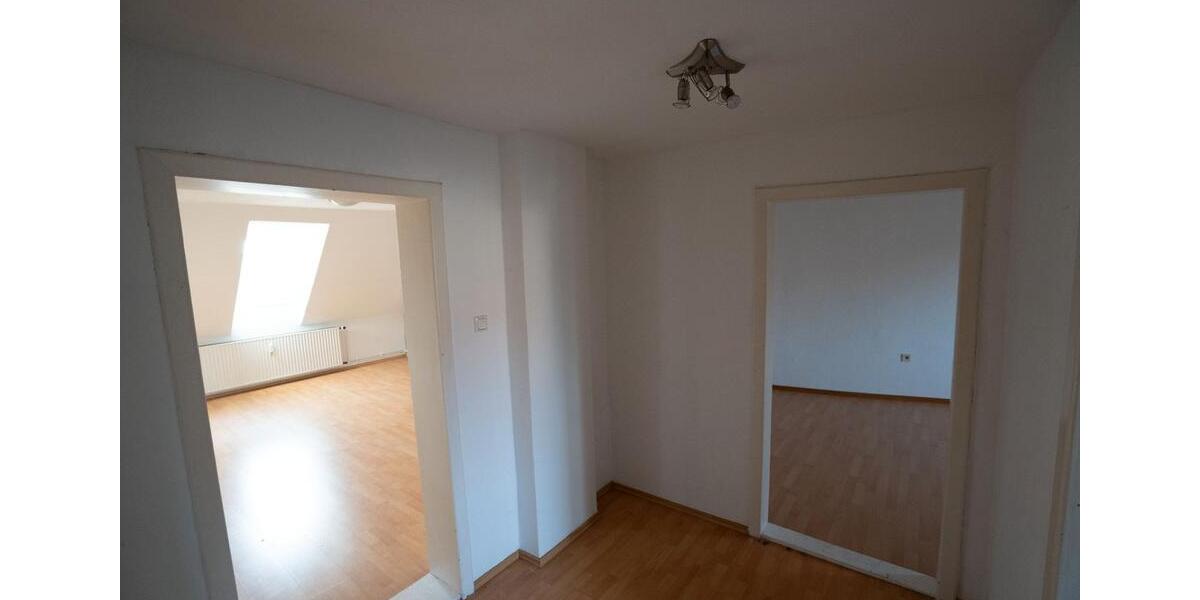 Dachgeschoßwohnung Hannover Mitte - 4 Zimmer, 113 m&sup2;, 267.000&euro; | Angebot:27450624