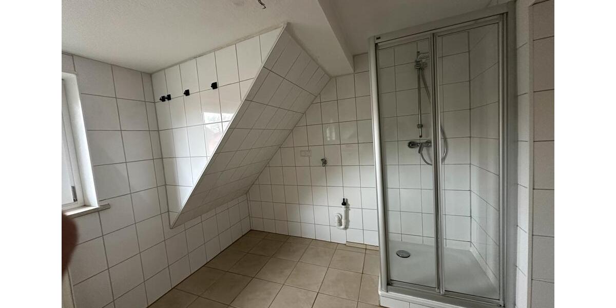 Dachgeschoßwohnung Burgdorf - 3 Zimmer, 65 m&sup2;, 129.000&euro; | Angebot:27493413