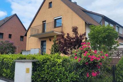 Haus Burgwedel - 6 Zimmer, 167 m&sup2;, 325.000&euro; | Angebot:25857494