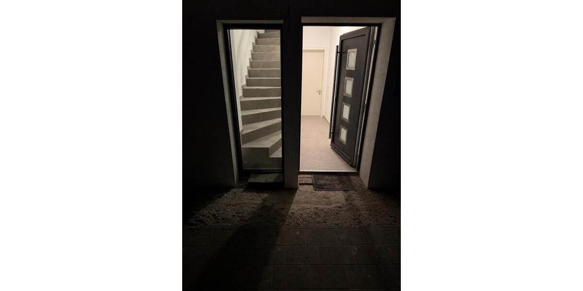 Etagenwohnung Langenhagen Engelbostel - 1 Zimmer, 104 m&sup2;, 1.445&euro; | Angebot:26449272