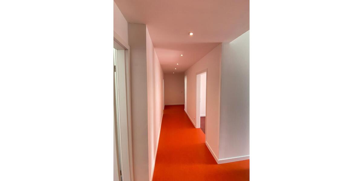 Dachgeschoßwohnung Hannover Vahrenwald-List - 10 Zimmer, 277 m&sup2;, 3.200&euro; | Angebot:26455818