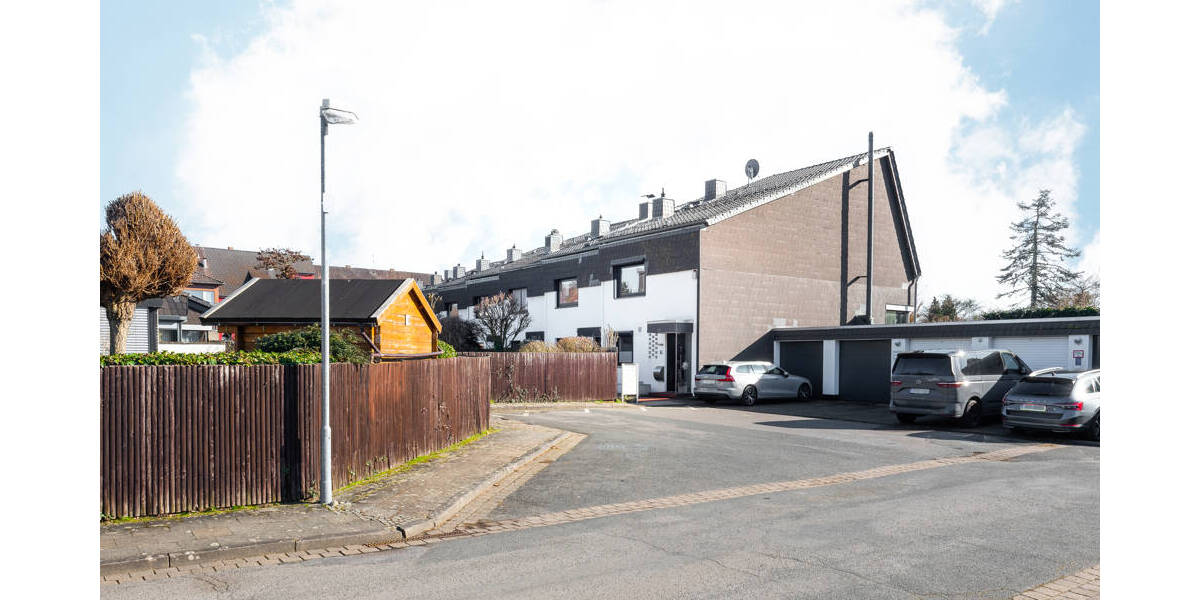 Reihenendhaus Lehrte - 7 Zimmer, 145 m&sup2;, 299.900&euro; | Angebot:26015800