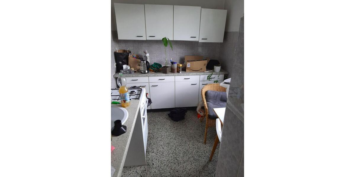 Etagenwohnung Hannover - 3 Zimmer, 75 m&sup2;, 750&euro; | Angebot:25311416