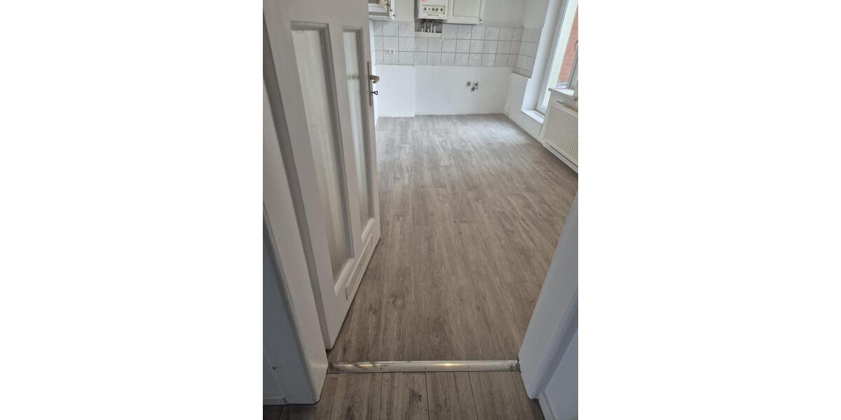 Etagenwohnung Langenhagen Brink - 3 Zimmer, 97 m&sup2;, 1.200&euro; | Angebot:25539911