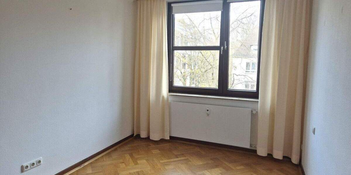 Etagenwohnung Hannover Südstadt - 3 Zimmer, 110 m&sup2;, 1.400&euro; | Angebot:25731739