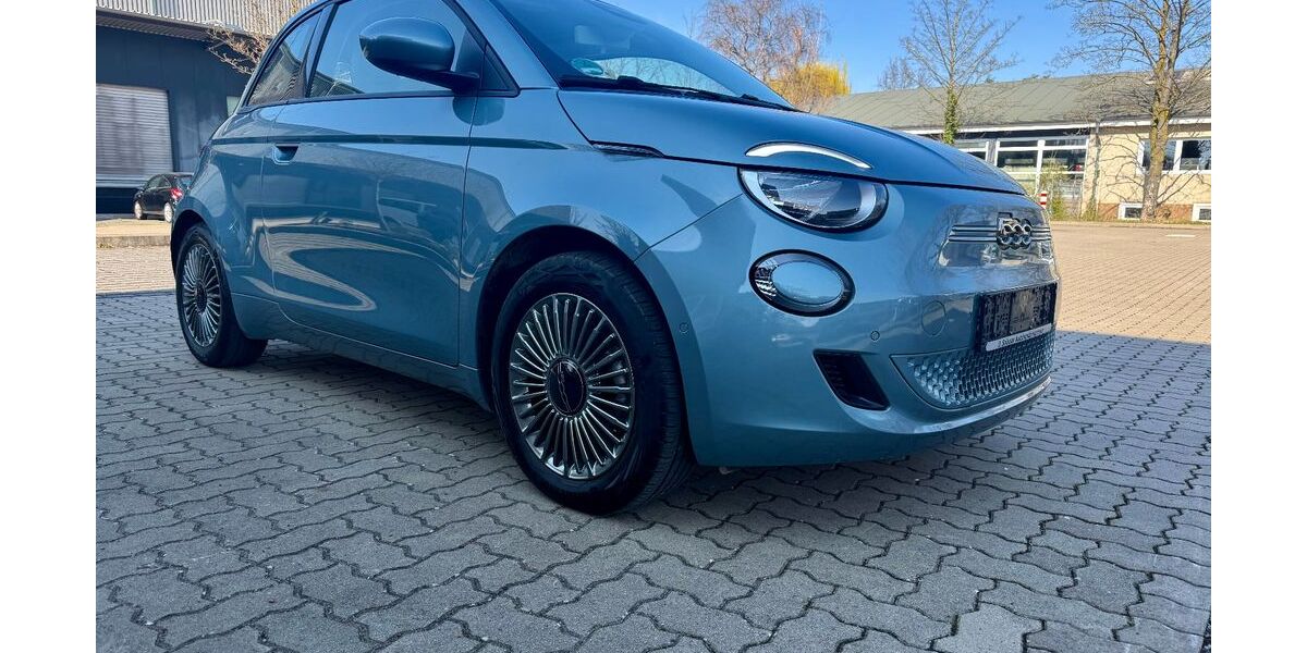 Fiat 500e 6.039 km 16.999 &euro; Hannover 30179
